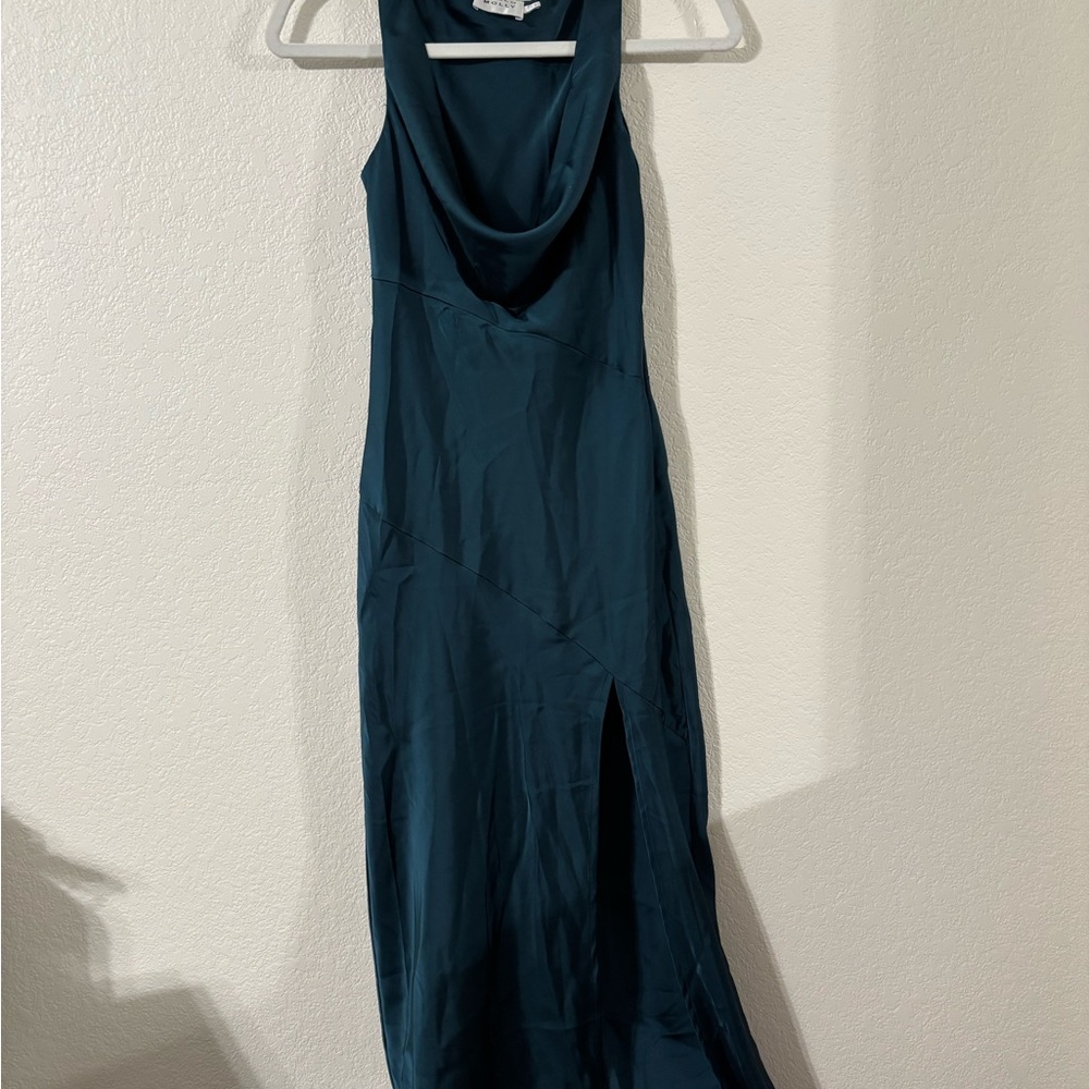 Elegant Teal Sleeveless Dress